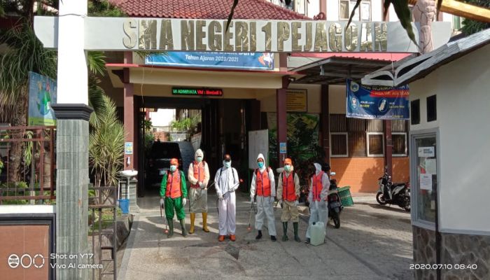 BPBD Lakukan Penyemprotan Disinfektan, Pengisian Torn Dan Pengiriman Bantuan Logistik Untuk ODP